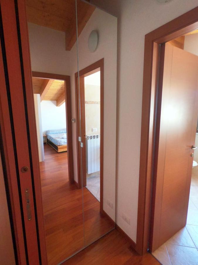 Апартаменты Attico Petfriendly Con Terrazzo, Via Del Borgo Монтесильвано Экстерьер фото